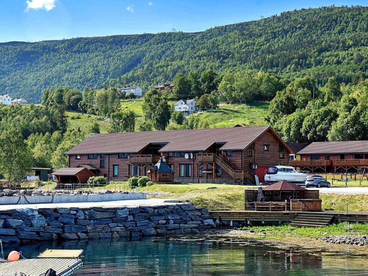 Holiday Home Hovik II Rød 外观 照片